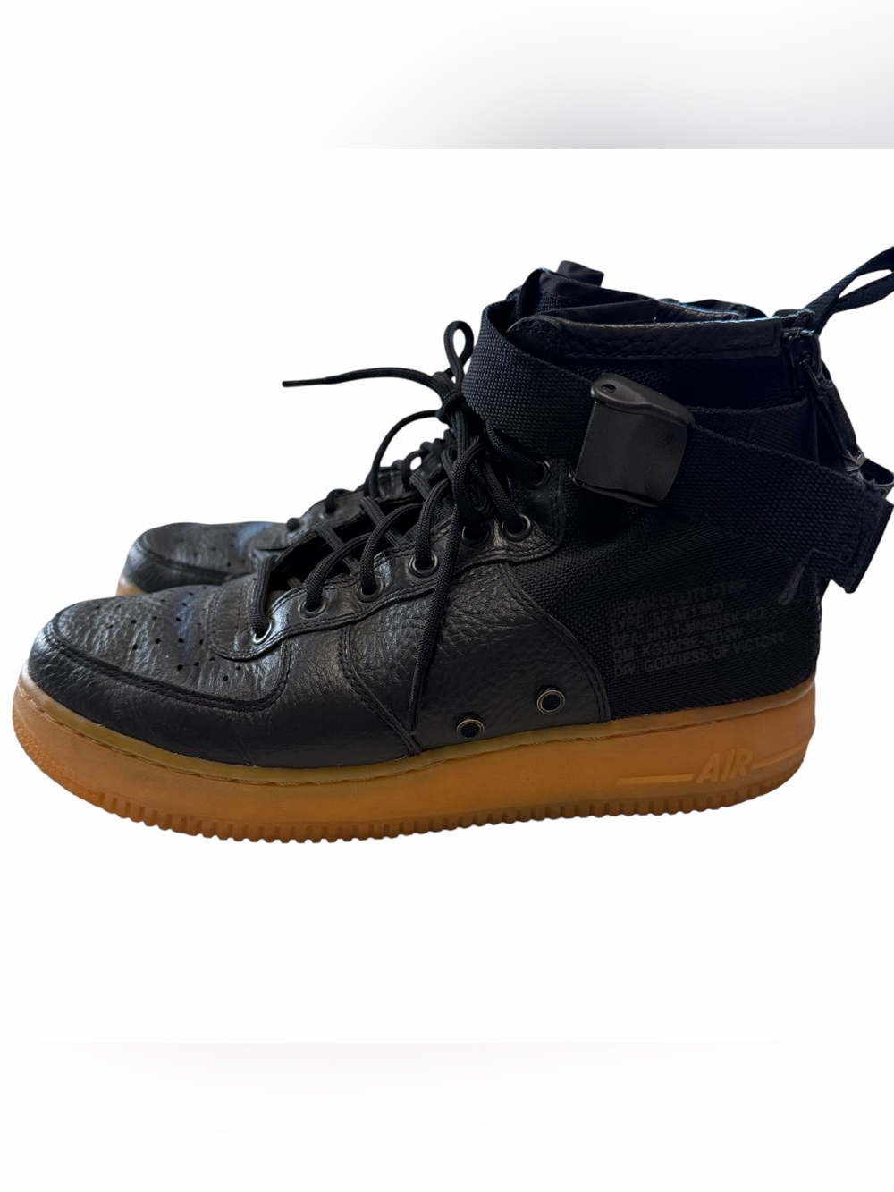 Nike Mens 8 SF Air Force 1 Mid Black Gum Urban Utility Sneakers S2